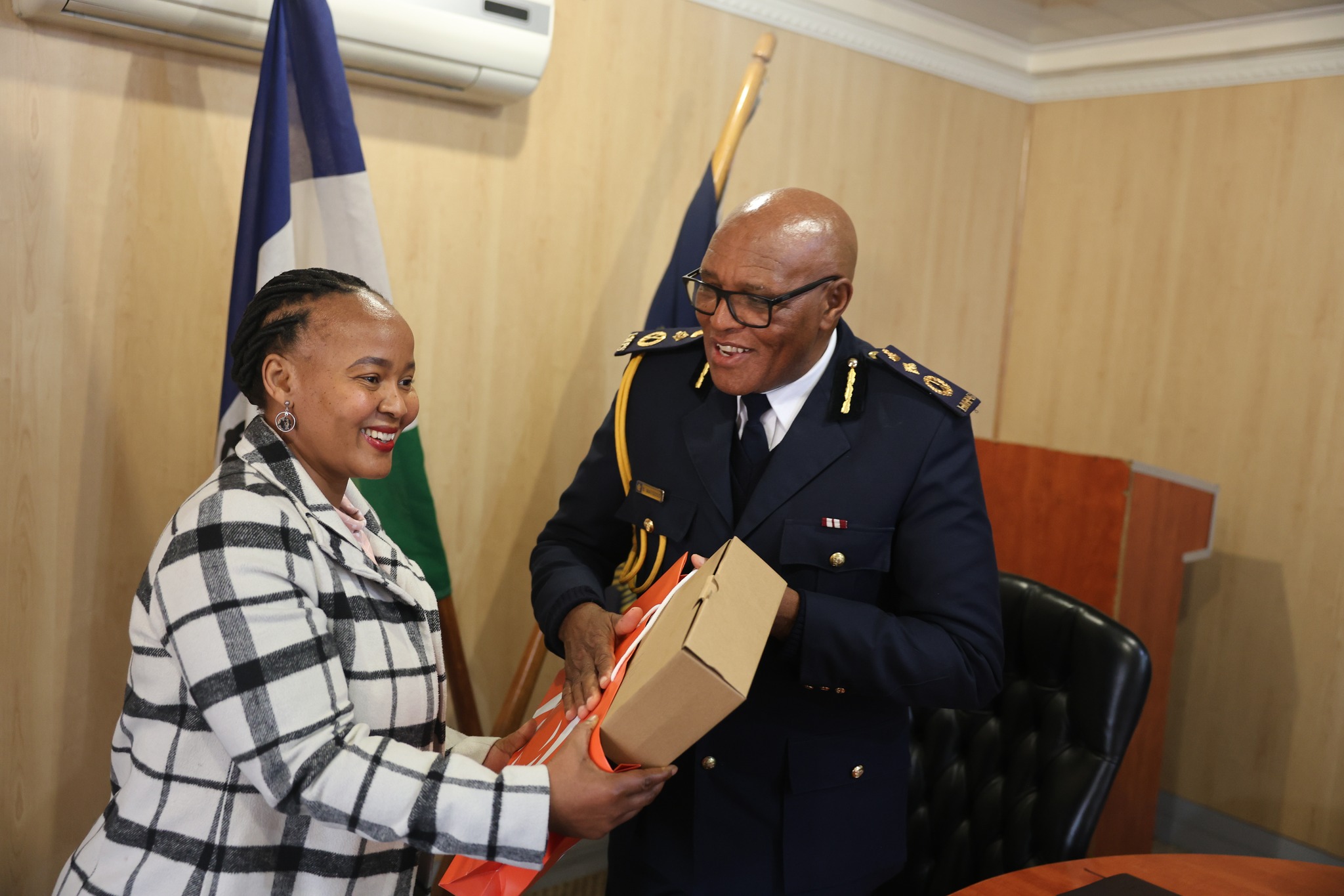 RSL, LMPS meet to enhance collaboration